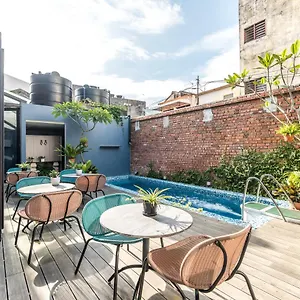 Tien Terrace George Town