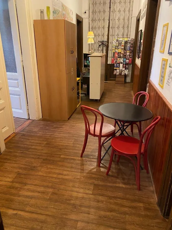 פראג Hostel Emma 0*,  צ'כיה